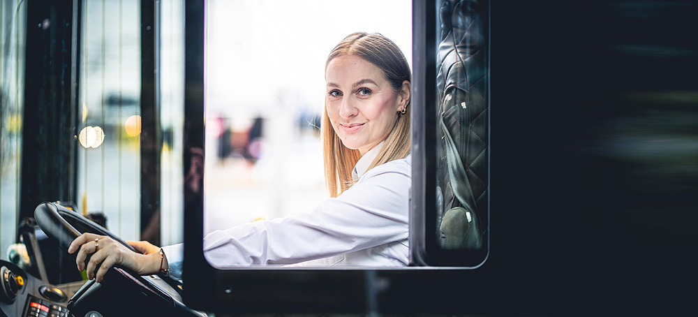 PRACA: Kierowca / Kierowczyni autobusu (kat. D)